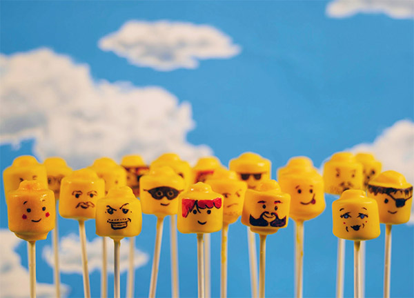 Lego Cake Pops