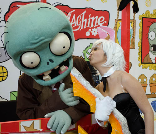 Pax East 2013 Cosplay Plants vs Zombies