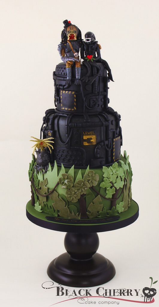 Alien and Predator Cake