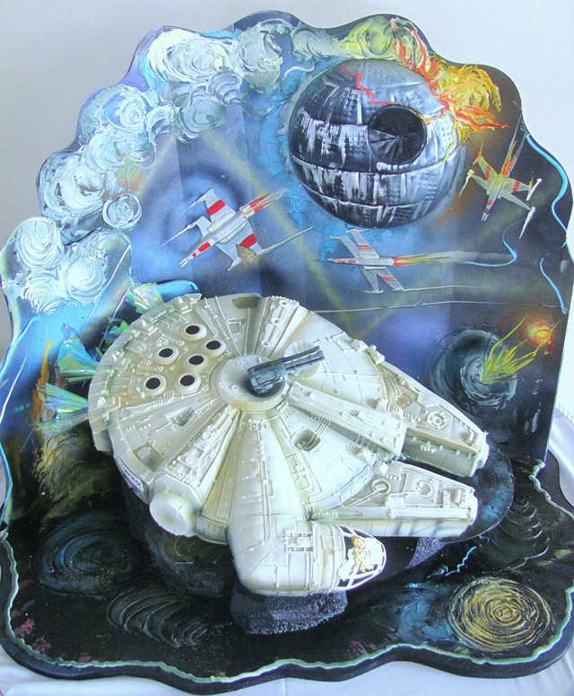 Millenium Falcon Cake