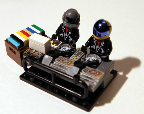 Daft Punk LEGO