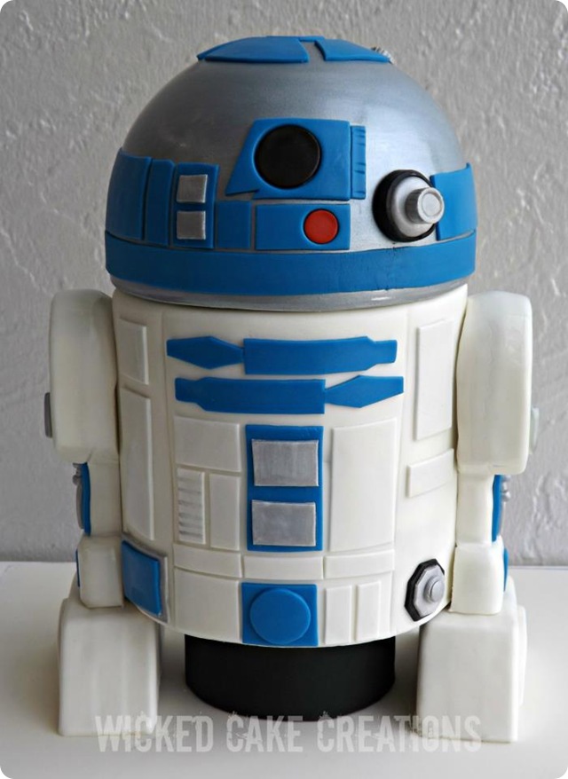 R2 D2 Cake