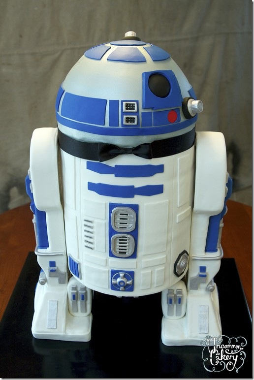 R2 D2 Grooms Cake