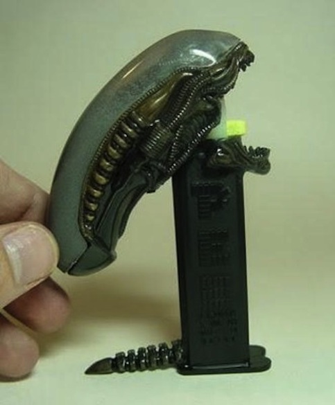 Aliens Pez