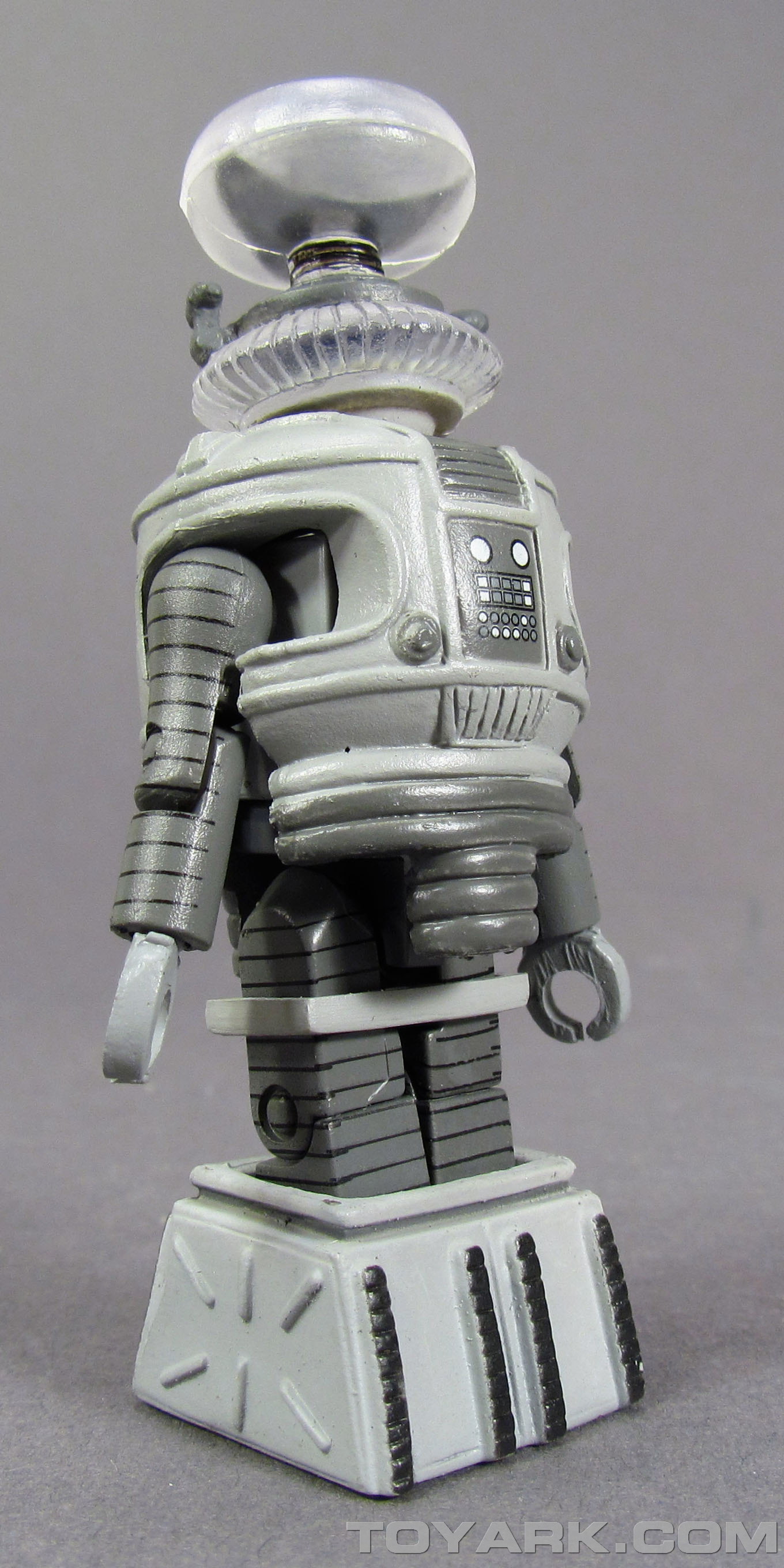 Lost In Space Minimates 010