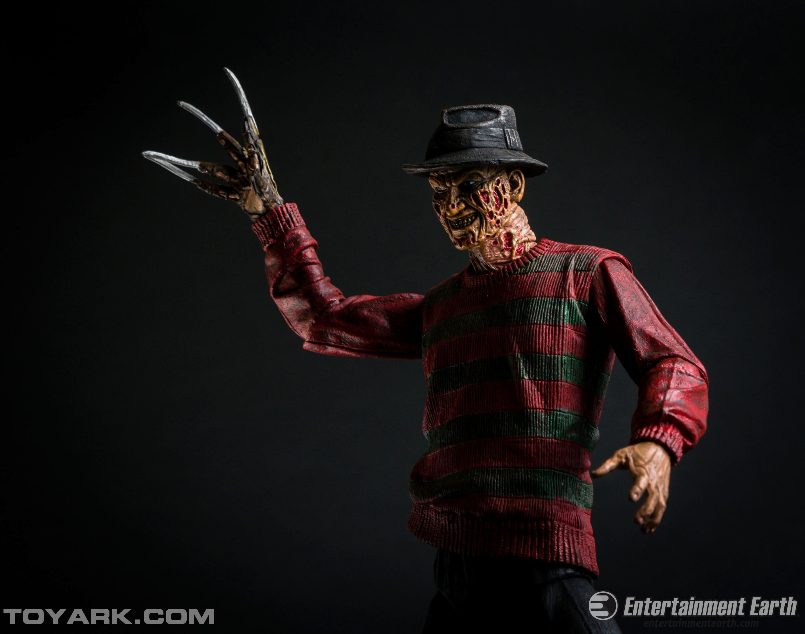 http://www.toyark.com/wp-content/uploads/2014/11/NECA-Ultimate-Freddy-Krueger-060-150x150.jpg