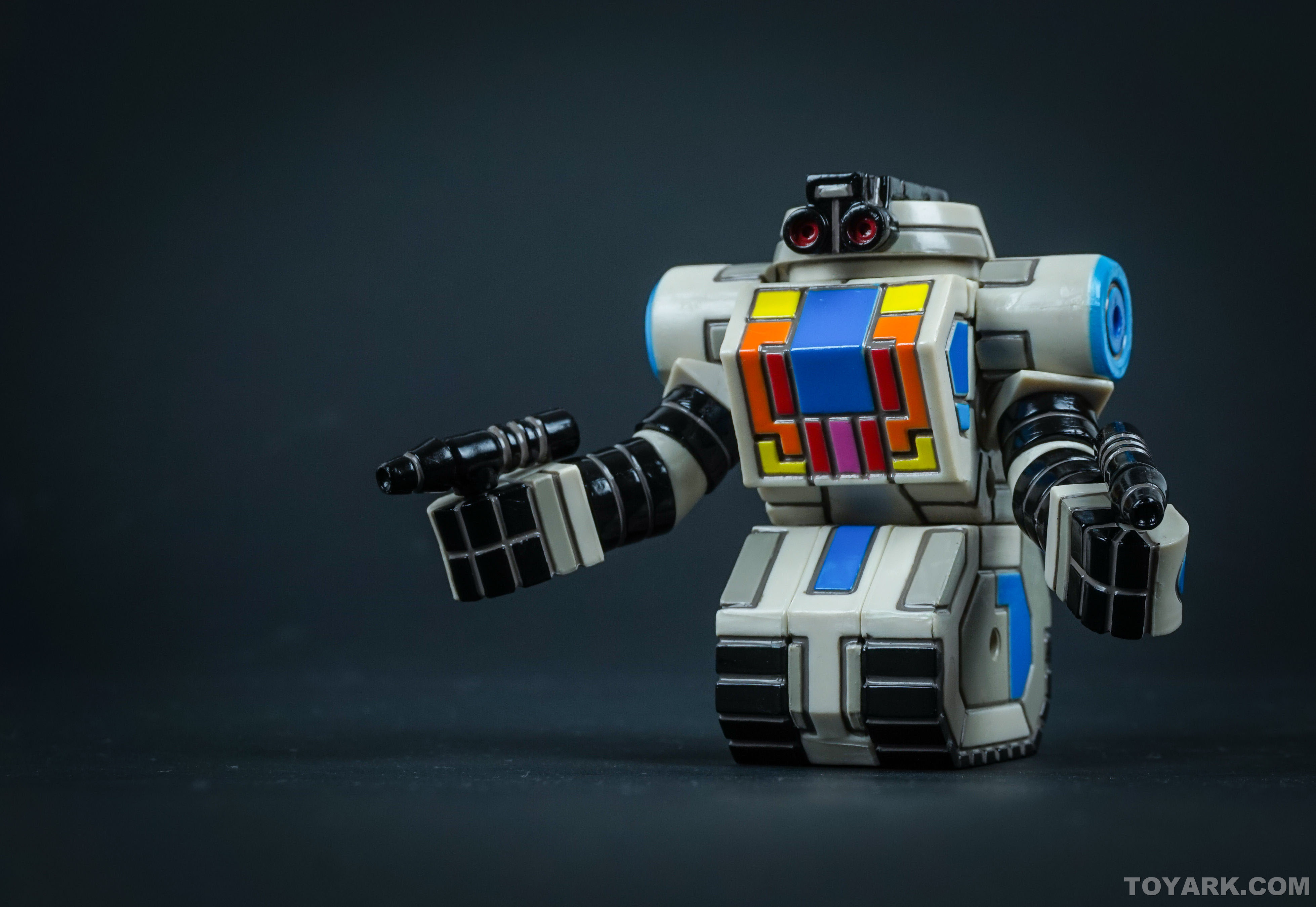 Robo Force Ultimate Maxx 001