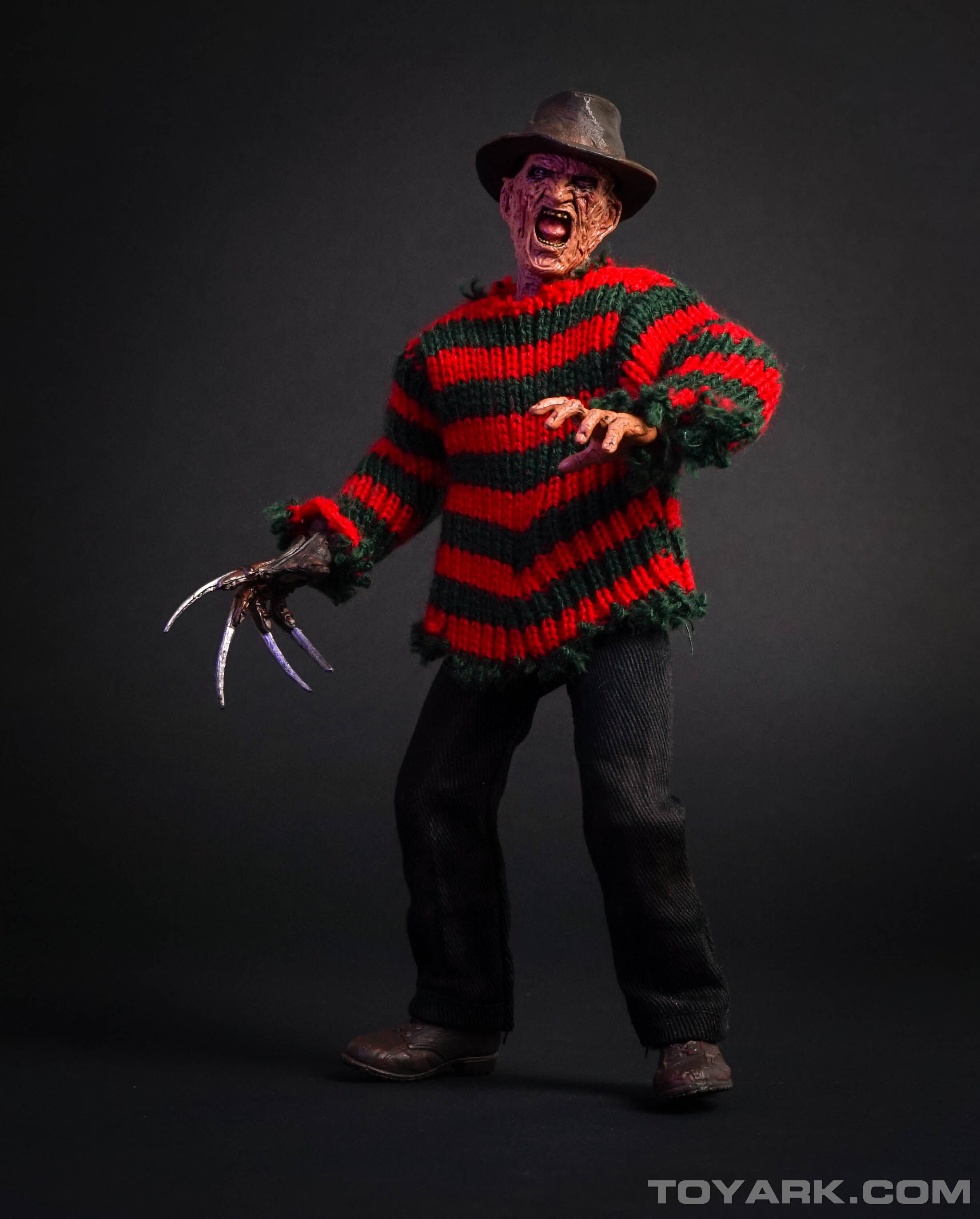 NECA Retro NOES2 Freddy Krueger 032