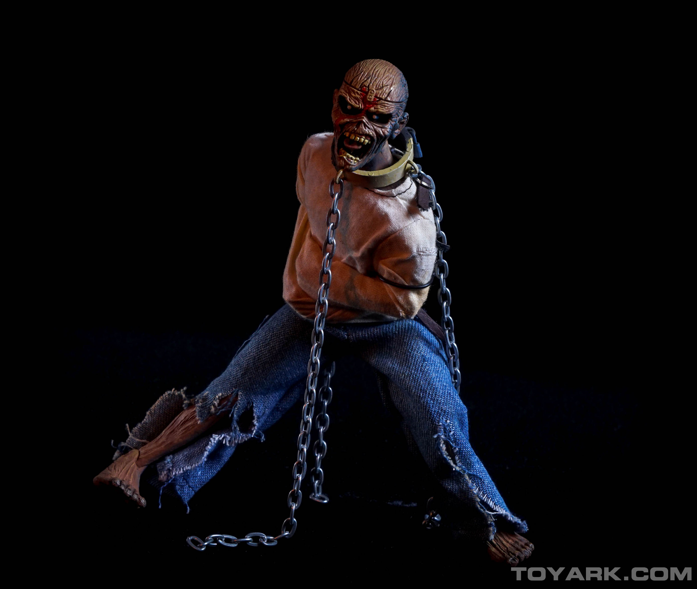 http://www.toyark.com/wp-content/uploads/2015/07/NECA-Iron-Maiden-Piece-of-Mind-Eddie-018.jpg