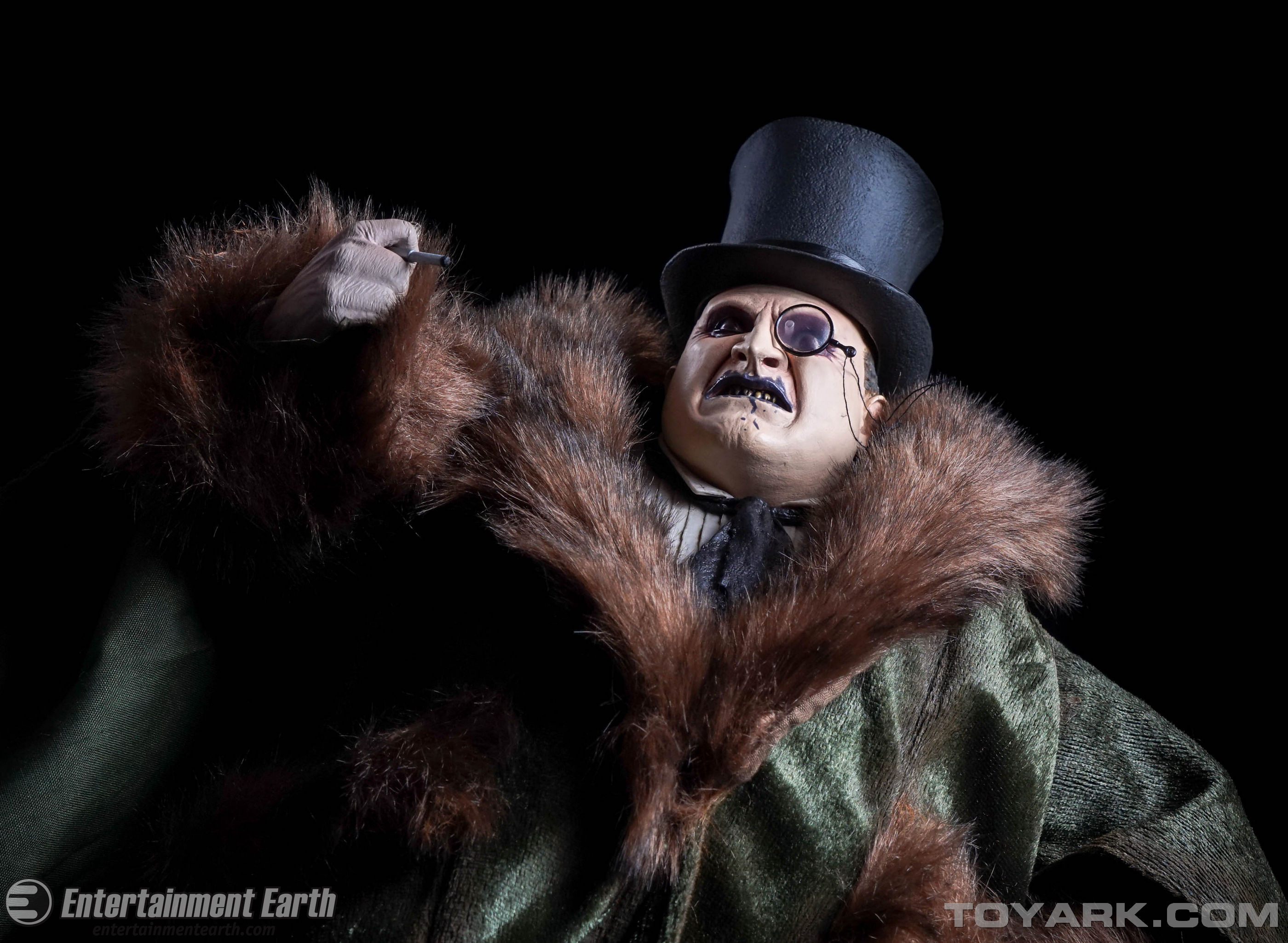 http://www.toyark.com/wp-content/uploads/2015/09/NECA-Batman-Returns-Penguin-065-150x150.jpg