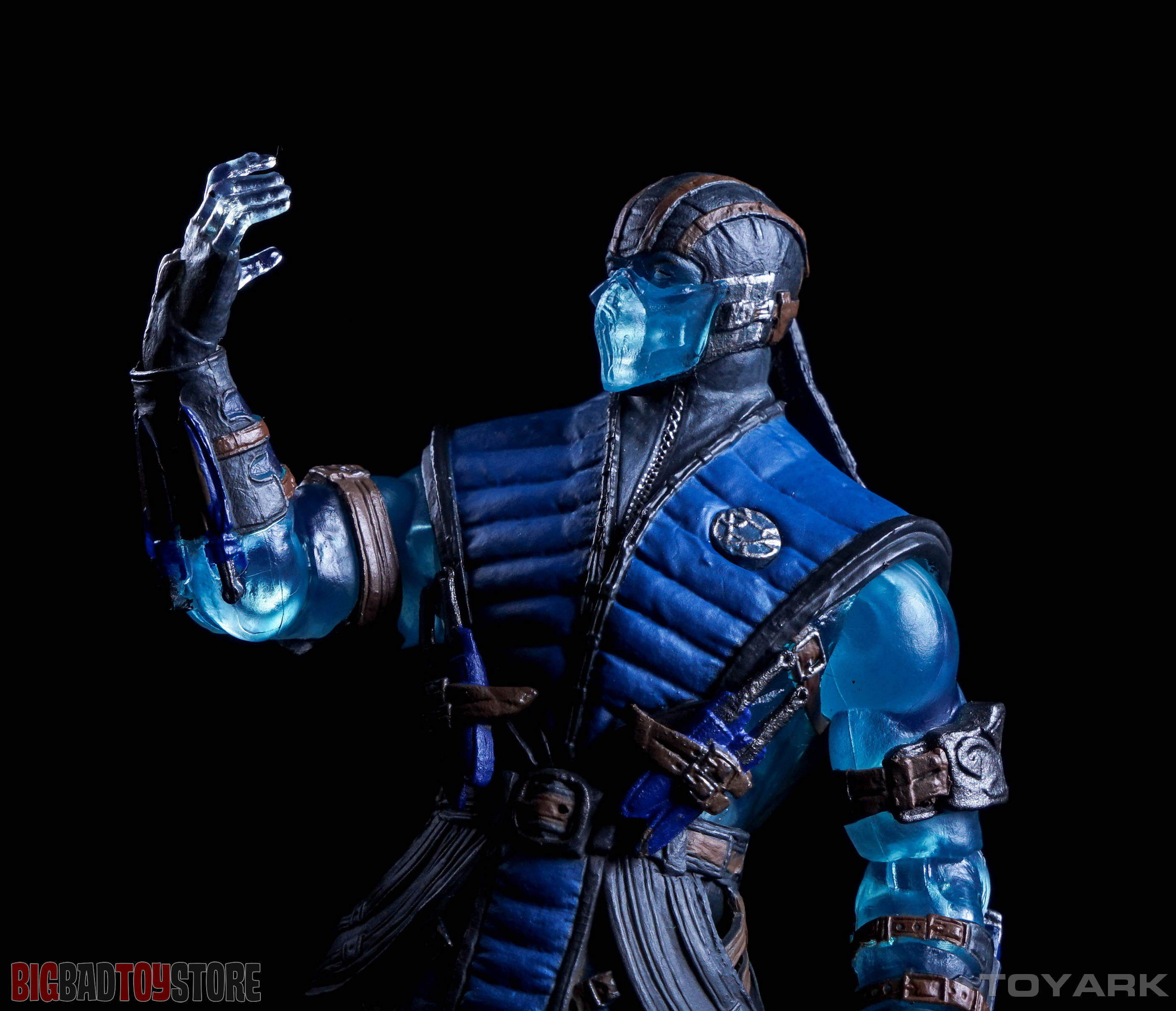 http://www.toyark.com/wp-content/uploads/2015/10/Mezco-PX-Mortal-Kombat-X-076.jpg