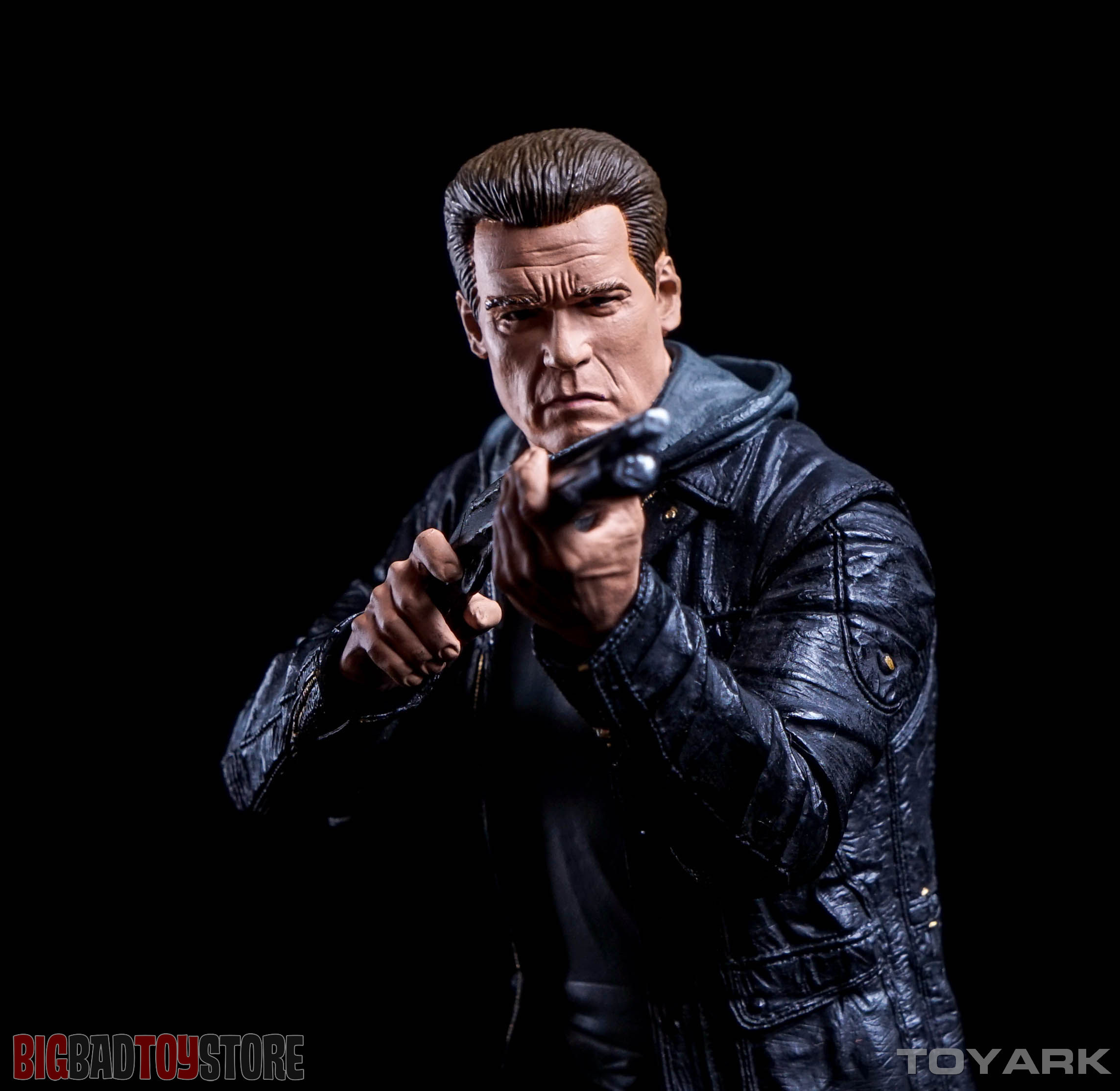 http://www.toyark.com/wp-content/uploads/2015/10/NECA-Guardian-T800-Terminator-Genisys-029-150x150.jpg