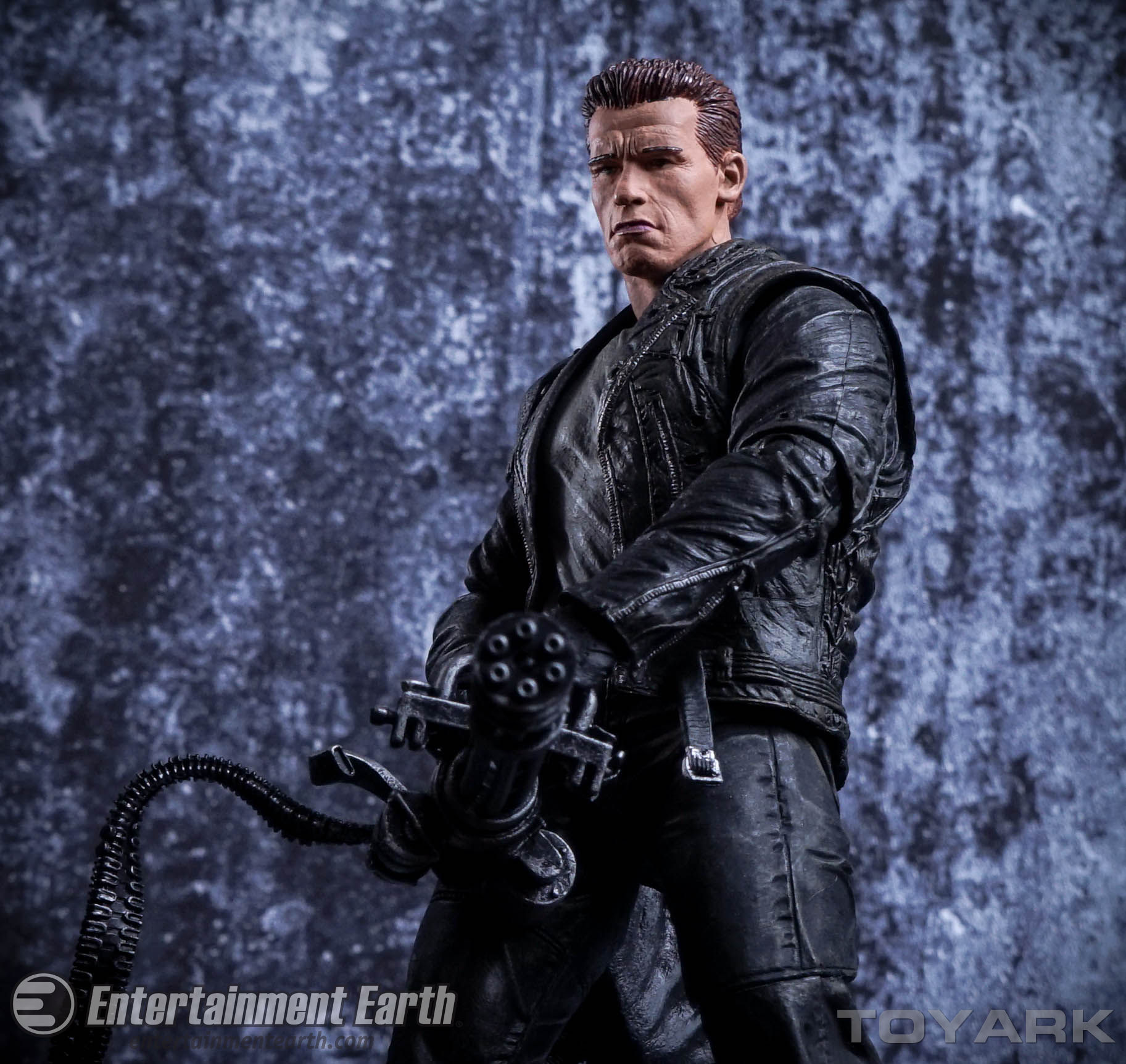 http://www.toyark.com/wp-content/uploads/2015/10/NECA-T2-T800-Ultimate-075.jpg