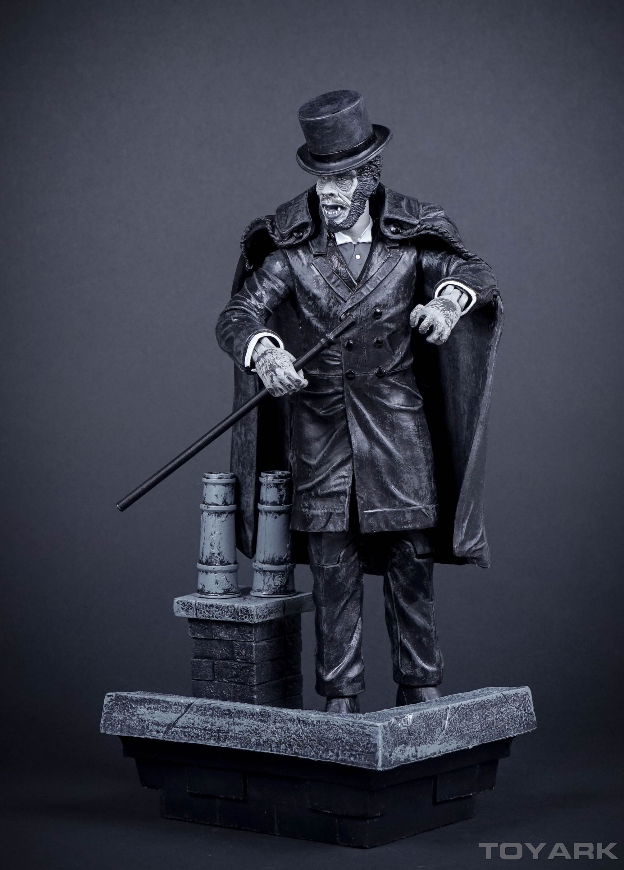 http://www.toyark.com/wp-content/uploads/2015/10/Universal-Monsters-Series-4-BW-043.jpg