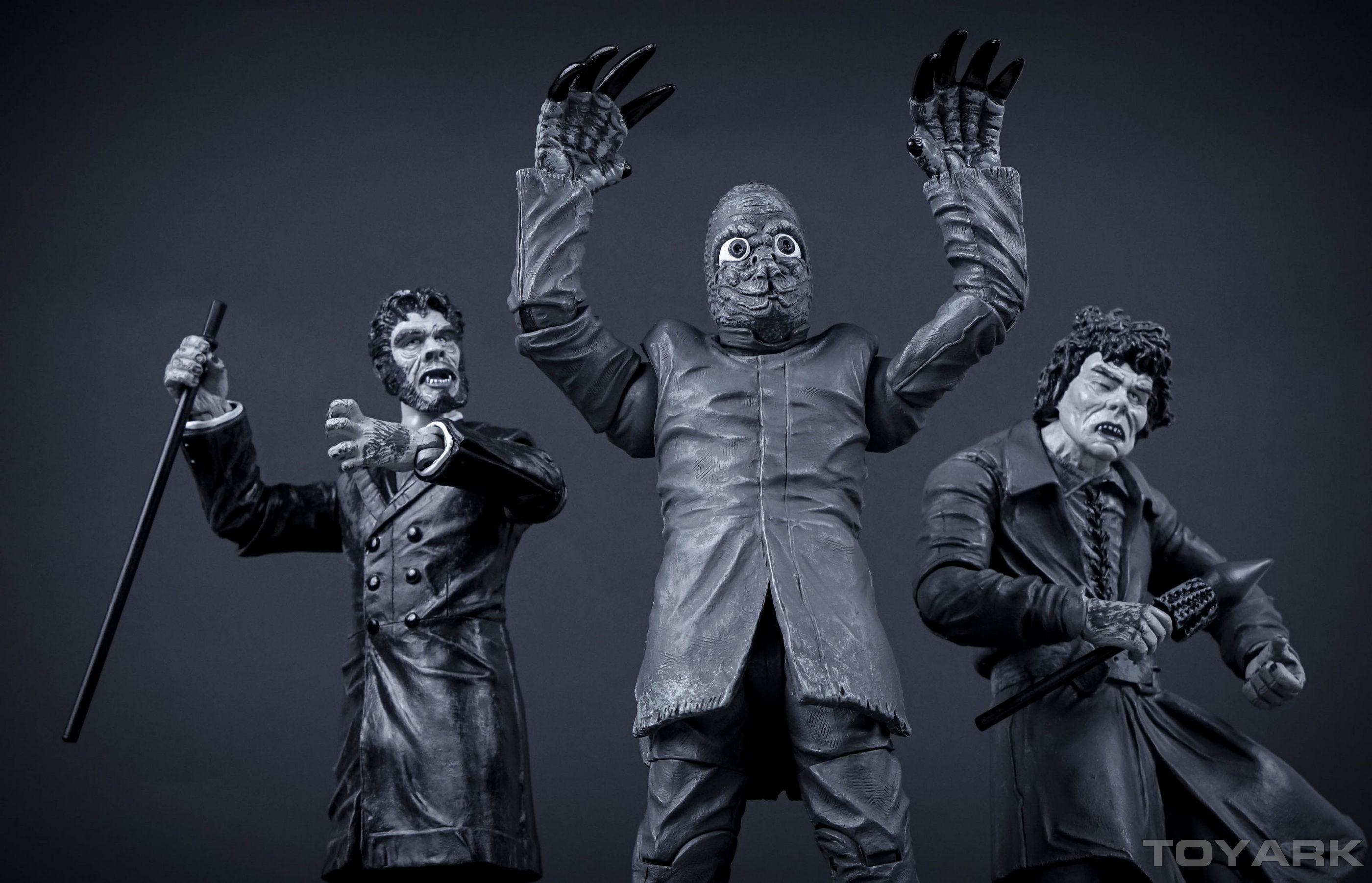 http://www.toyark.com/wp-content/uploads/2015/10/Universal-Monsters-Series-4-BW-075.jpg