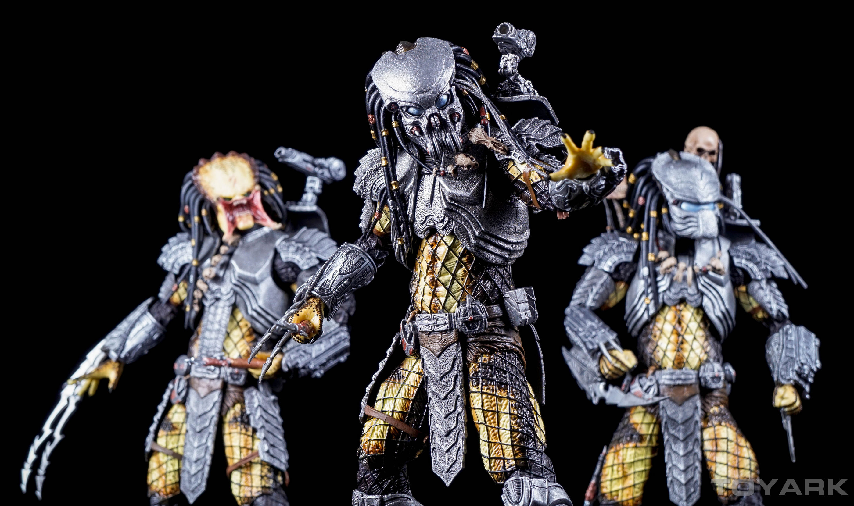 http://www.toyark.com/wp-content/uploads/2015/12/NECA-AvP-Series-14-Predators-002-150x150.jpg