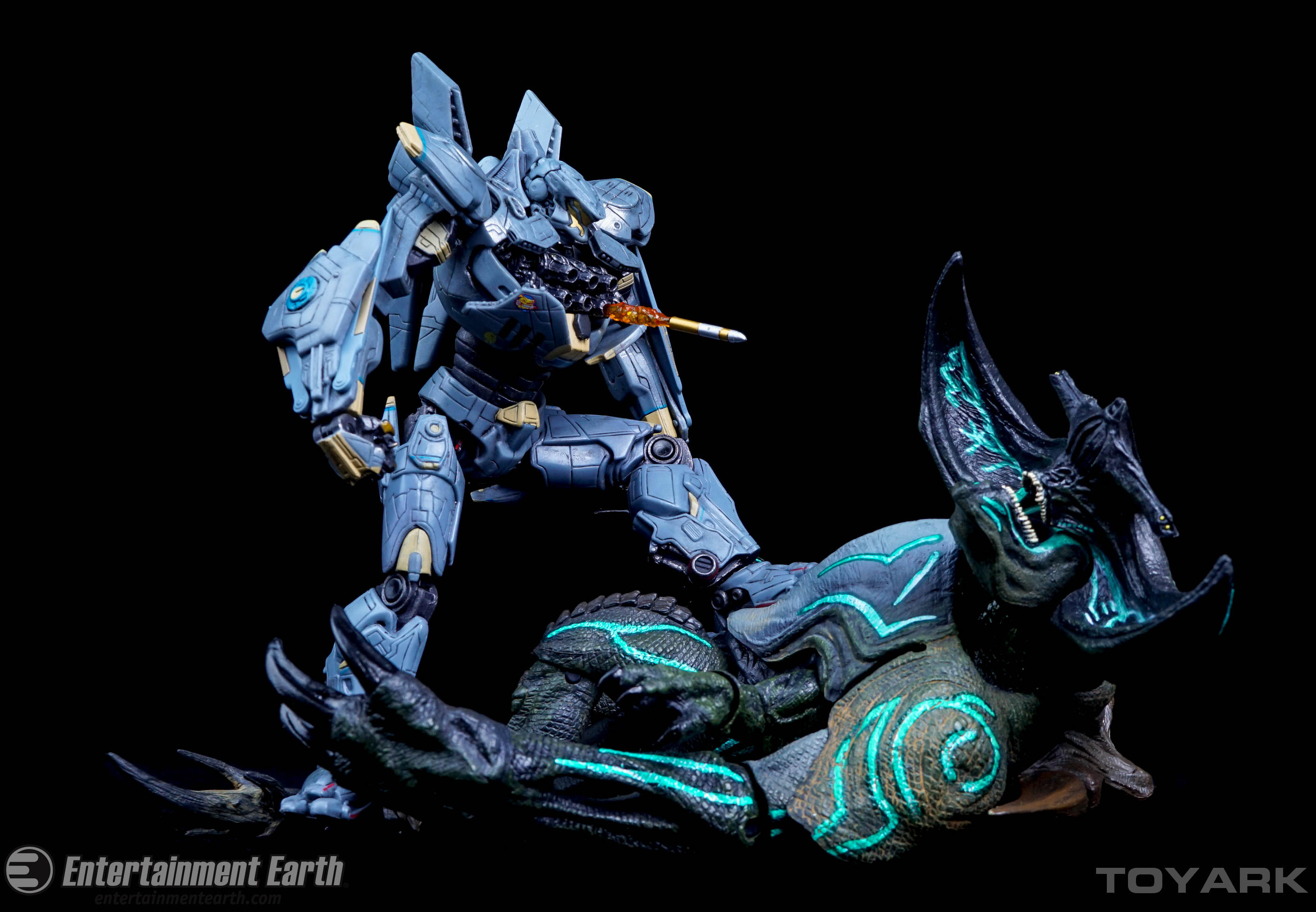 http://www.toyark.com/wp-content/uploads/2016/02/NECA-Ult-Striker-Eureka-056.jpg