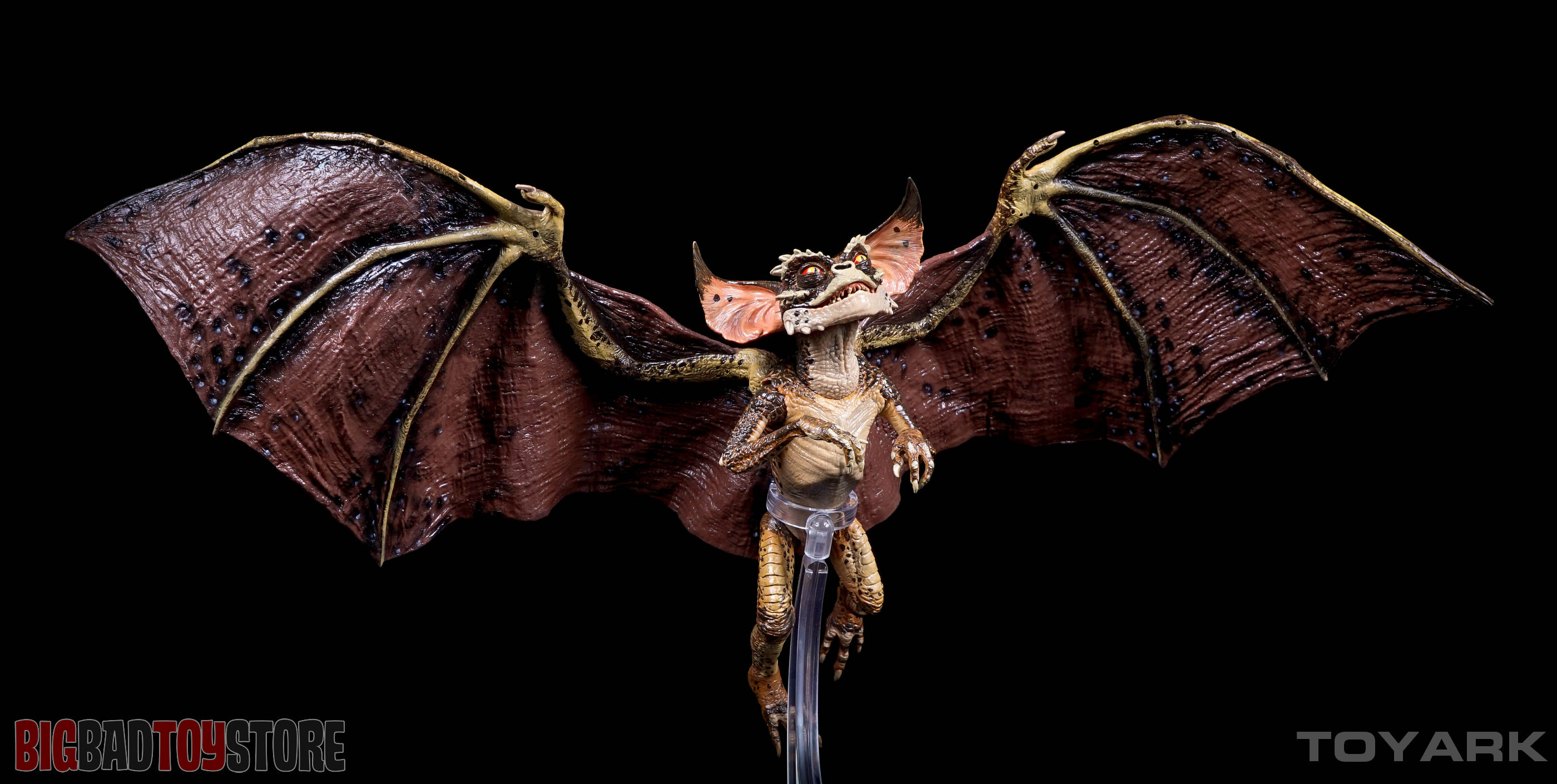 http://www.toyark.com/wp-content/uploads/2016/03/NECA-Gremlins-2-Bat-Gremlin-043.jpg