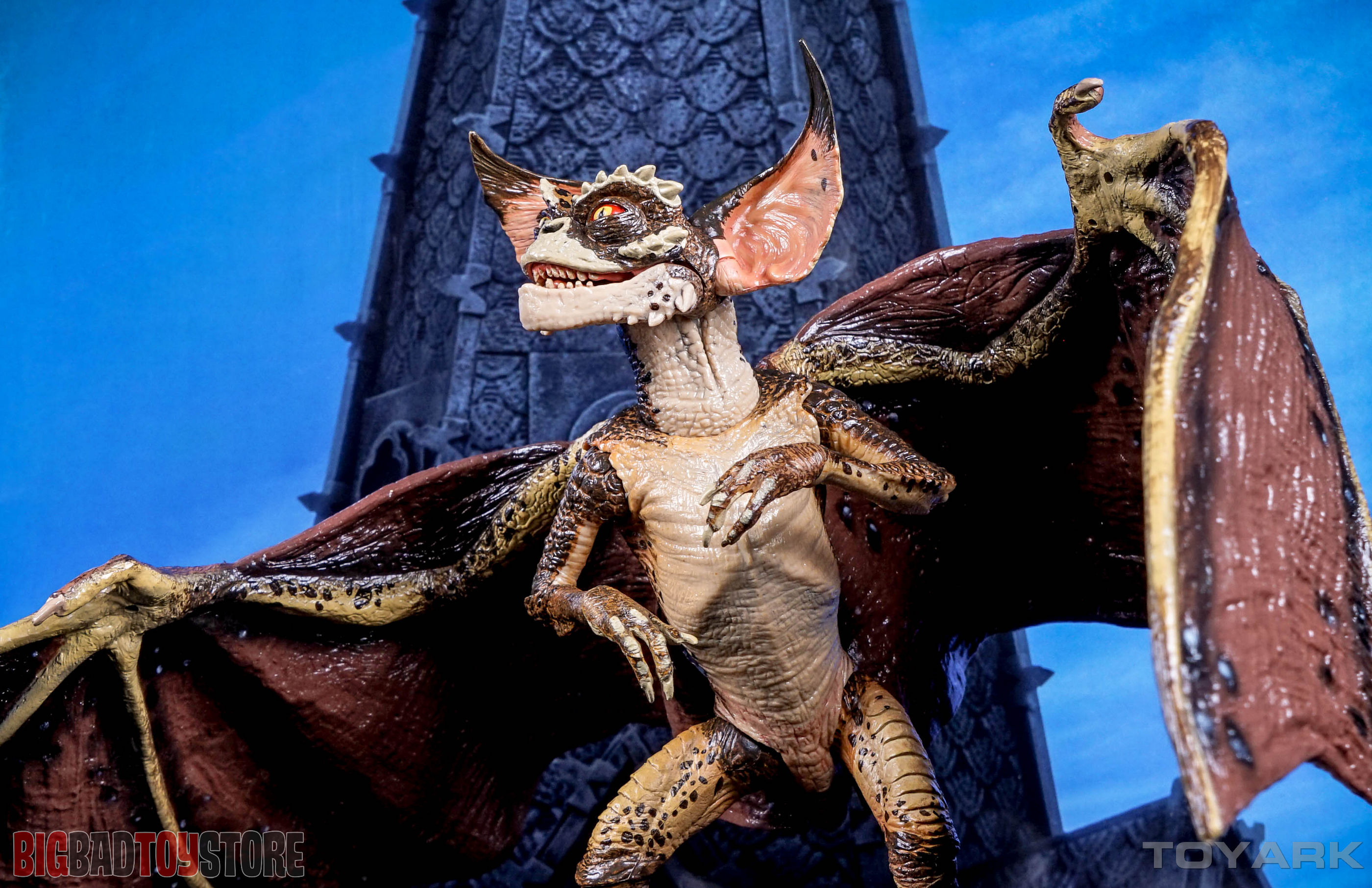 http://www.toyark.com/wp-content/uploads/2016/03/NECA-Gremlins-2-Bat-Gremlin-065.jpg