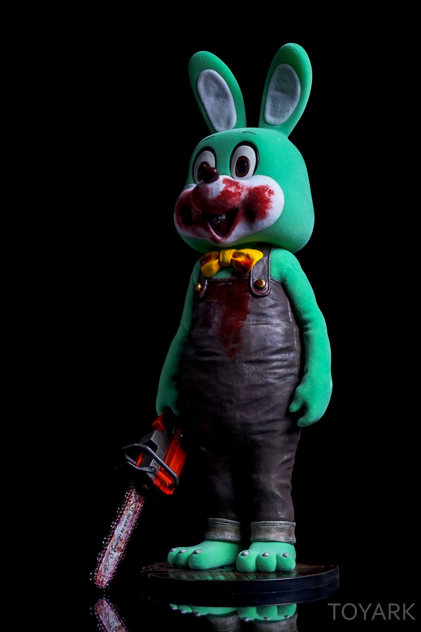 http://www.toyark.com/wp-content/uploads/2016/05/Silent-Hill-3-Robbie-The-Rabbit-Statue-027.jpg