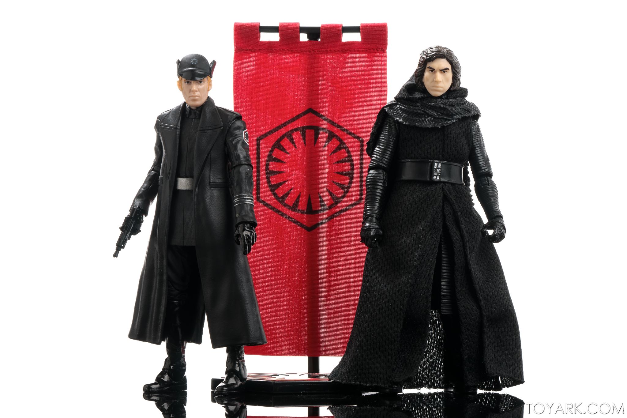 SDCC Kylo Ren 40