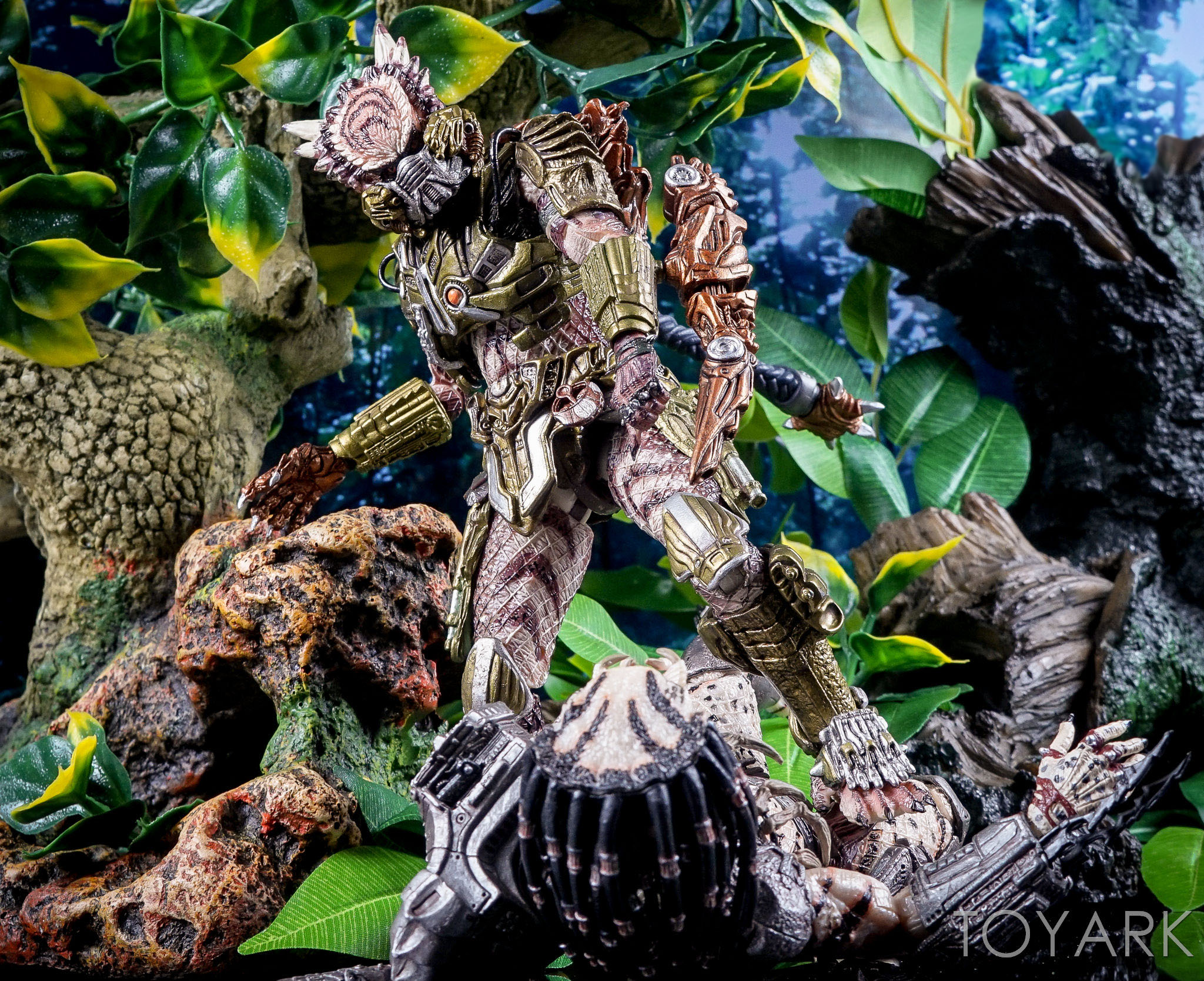 http://www.toyark.com/wp-content/uploads/2016/10/Predator-Series-16-NECA-143.jpg