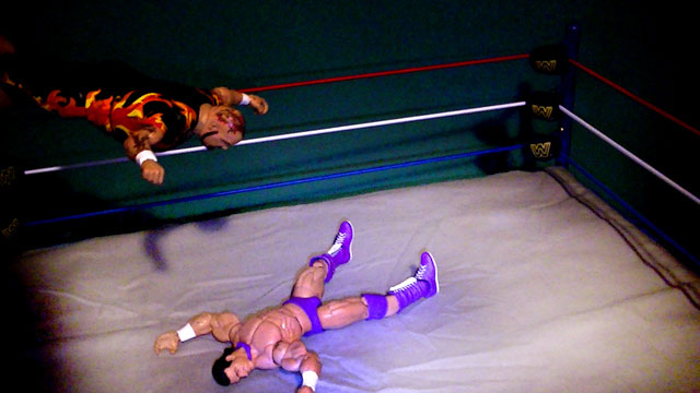 Bam Bam flies off the top rope with his flying headbutt!!
