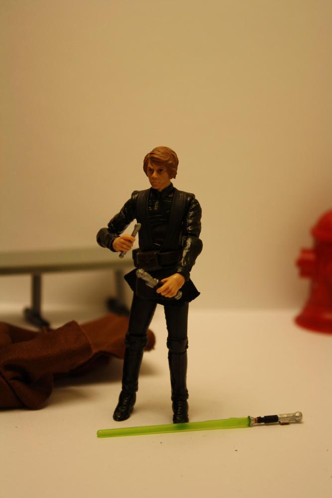 VC87 Luke Skywalker (Lightsaber Construction)