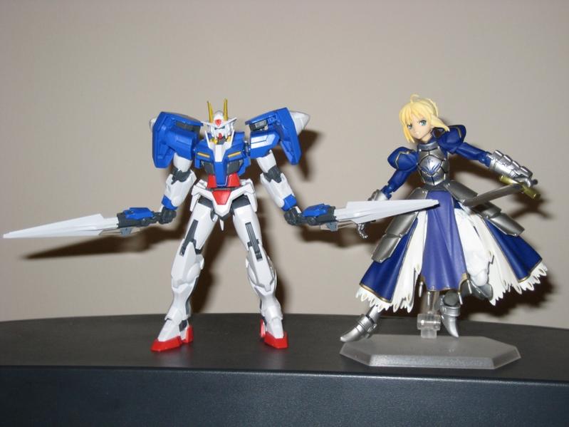 00 Gundam and Figma Saber