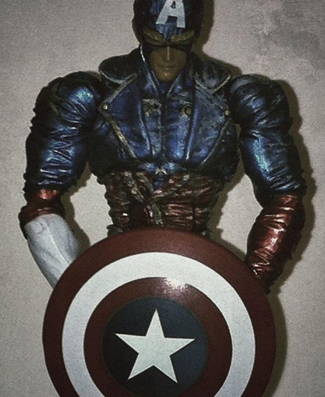 Captain America Revoltech (by Ariel Customs)