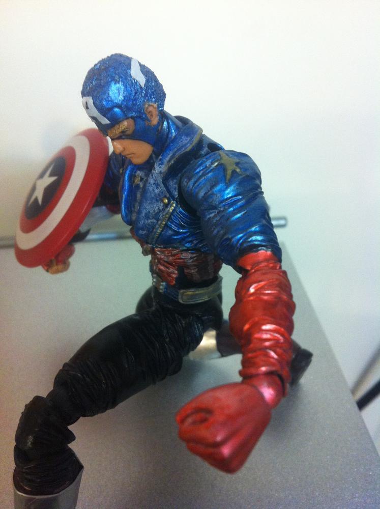 Captain America Revoltech (by Ariel Customs)