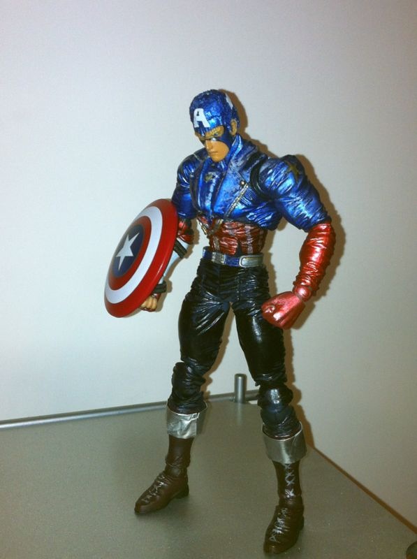 Captain America Revoltech (by Ariel Customs)