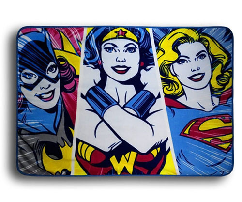 DC Superheroines Throw Blanket