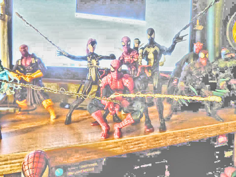 Spider-Crew slingin webz