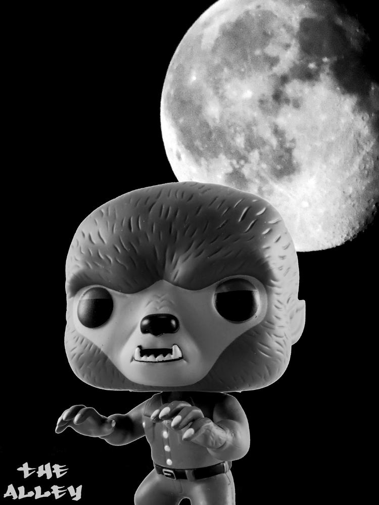 POP! MOVIES: UNIVERSAL MONSTERS - THE WOLFMAN FIGURE