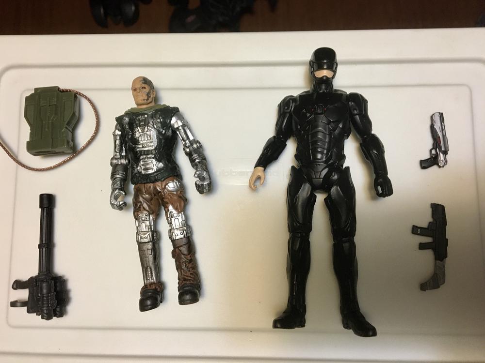 Terminator Salvation T-700 and Jada Toys Robocop