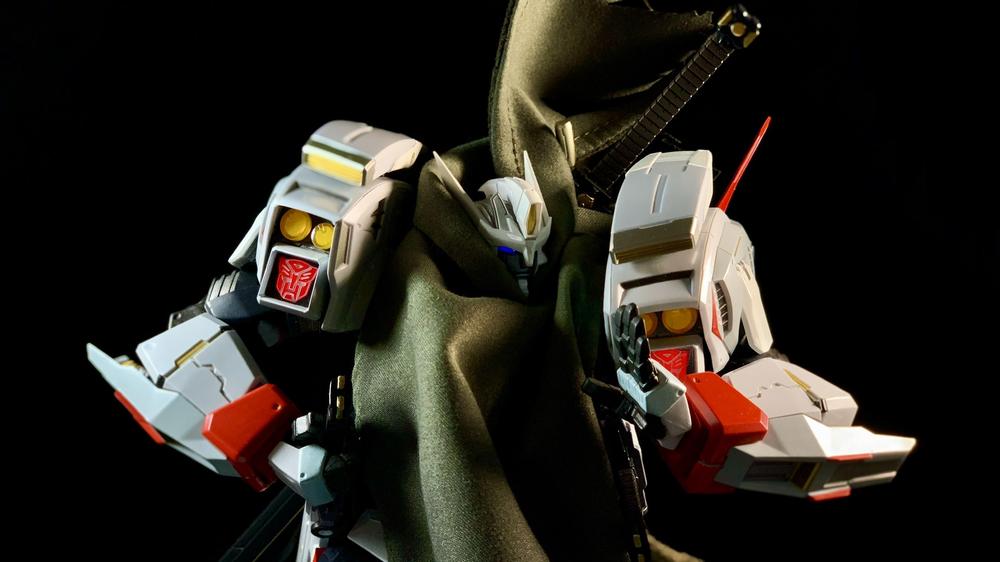 Flame Toys
Kuro Kura Kuri
Transformers: IDW
Drift