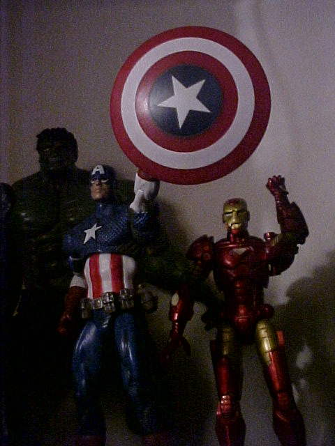 AVENGERS UNITE!