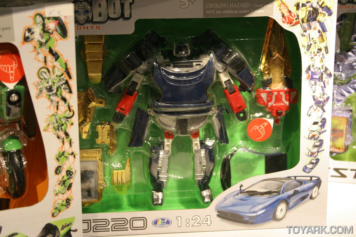 HAPPY WELL ROADBOT WITH トランスフォーマー 風 Happy Well Transformers Lot ROADBOT LICENSED RED FORD GT