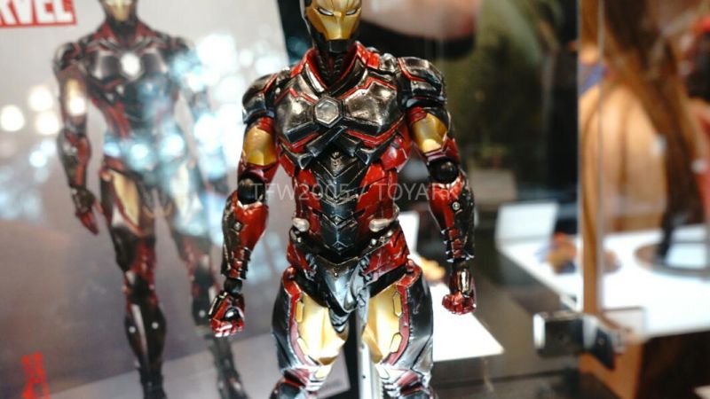 Iron Man: War Machine Variant Play Arts Kai Action Figure (Figures)