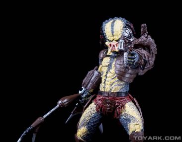 Toyark First Look - Alien vs Predator Toys R Us Exclusive Kenner