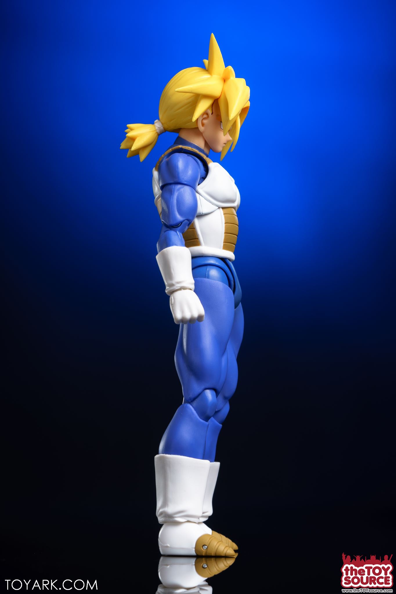 S.H. Figuarts Super Saiyan Armor Trunks In-Hand Gallery - The Toyark - News