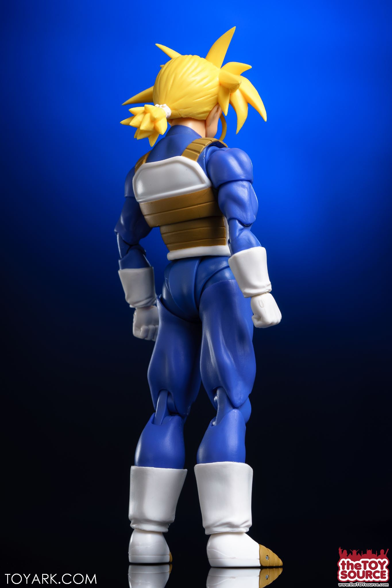 S.H. Figuarts Super Saiyan Armor Trunks In-Hand Gallery - The Toyark - News