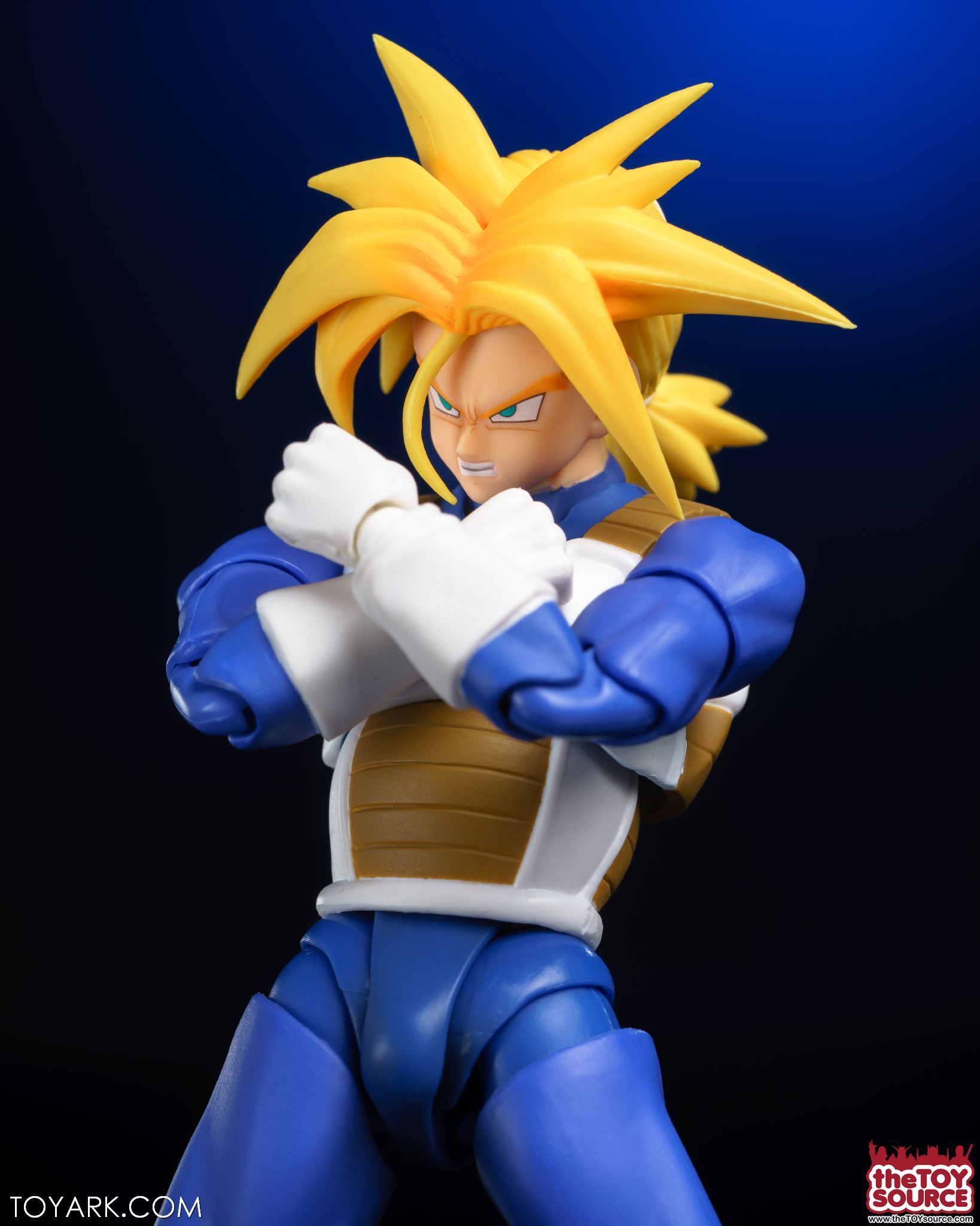 S.H. Figuarts Super Saiyan Armor Trunks In-Hand Gallery - The