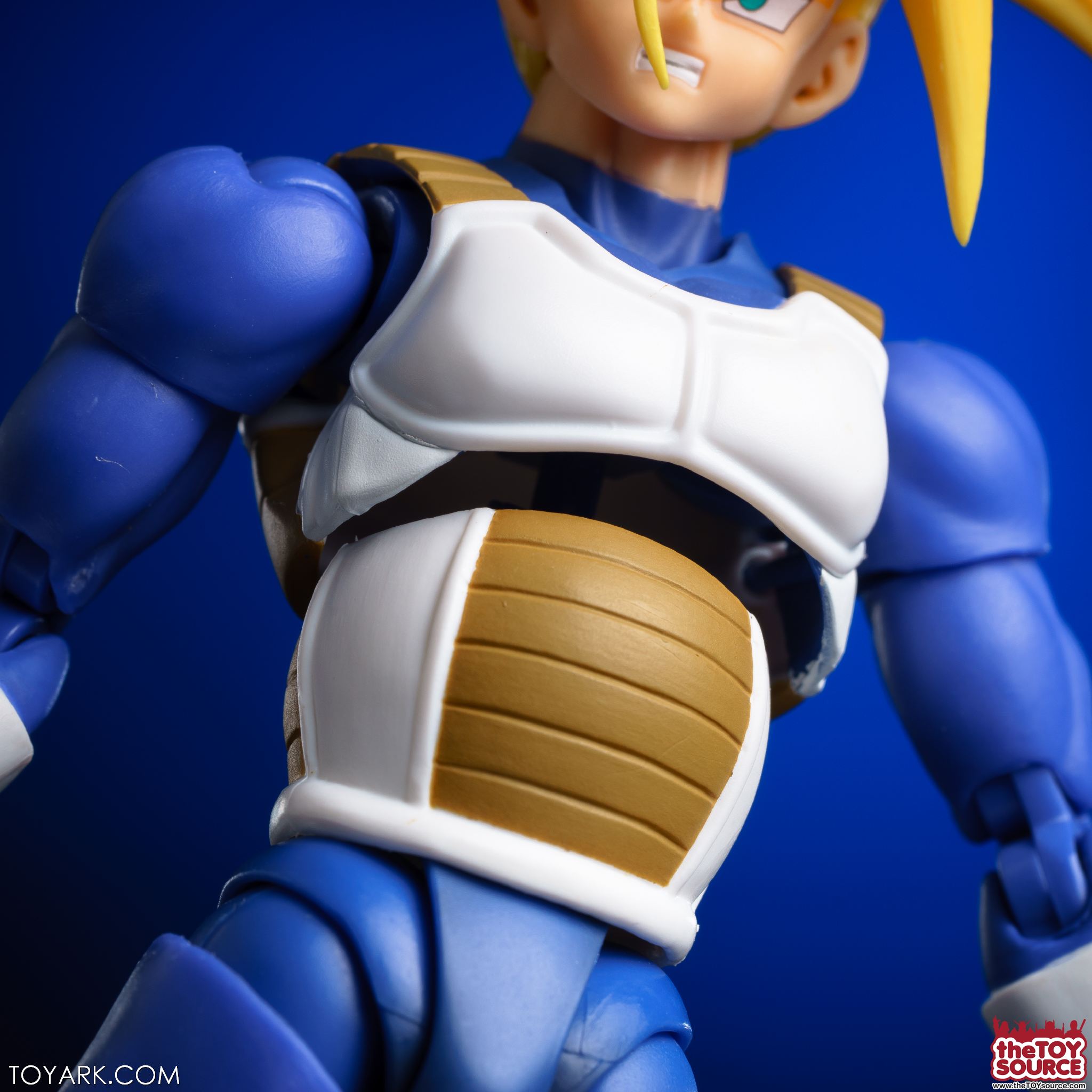 S.H. Figuarts Super Saiyan Armor Trunks In-Hand Gallery - The Toyark - News