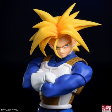 S.H. Figuarts Super Saiyan Armor Trunks In-Hand Gallery - The Toyark - News