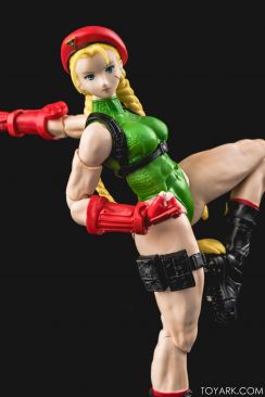 TAMASHII NATIONS Bandai S.H.Figuarts Cammy Street Fighter V Action Fig –