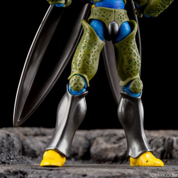 SHFiguarts Perfect Cell フィギュア Amazon.com: Bandai Tamashii Nations S.H. Figuarts Cell