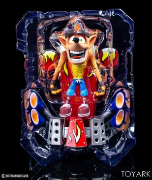 Crash Bandicoot Jet Board アクションフィギュア Amazon.com: NECA Crash Bandicoot - 7” Scale Action Figure