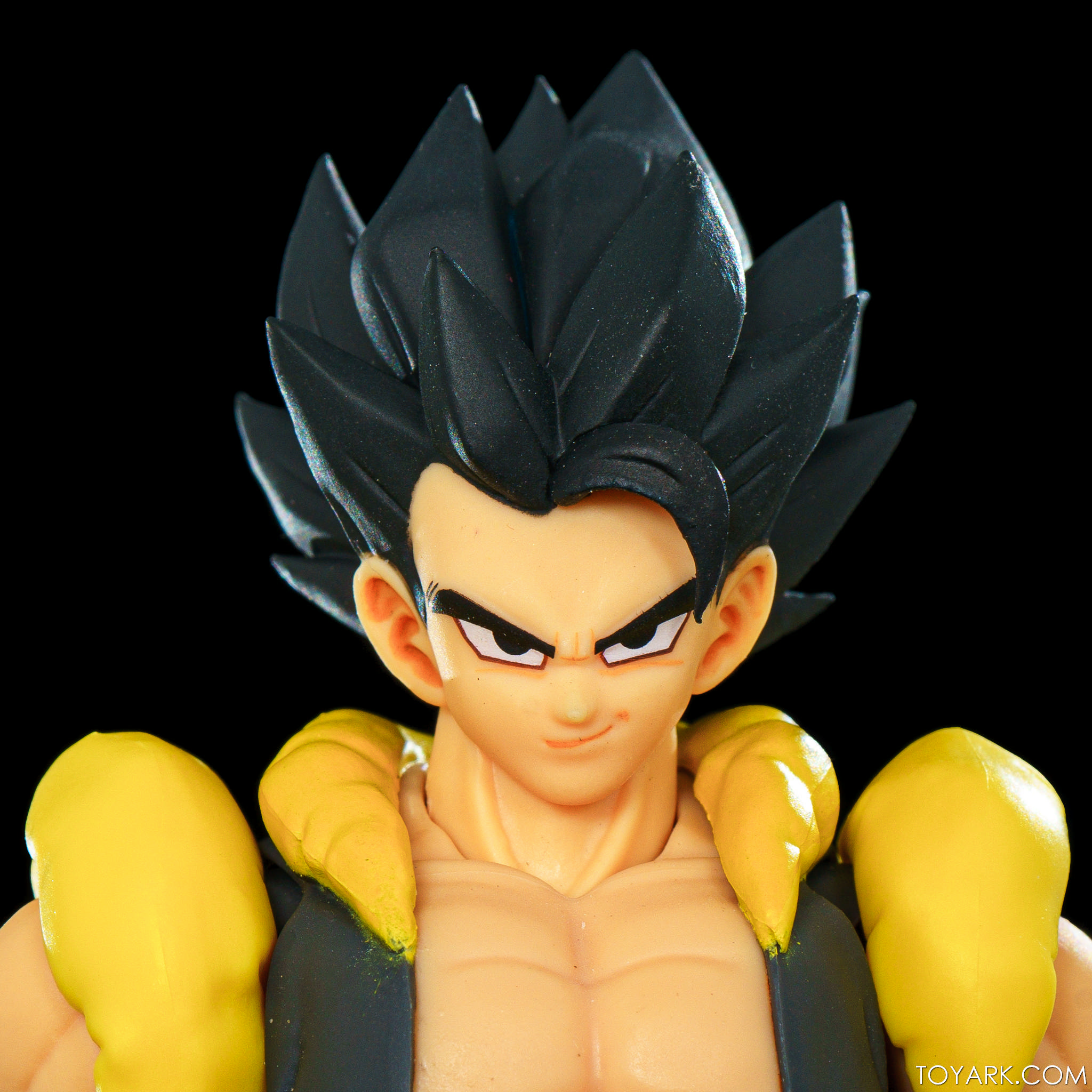 S.H. Figuarts Dragonball Super Gogeta In-Hand Gallery - The Toyark - News